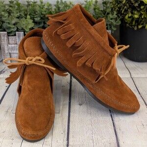 Minnetonka Classic Fringe Hardsole Boot Moccasins